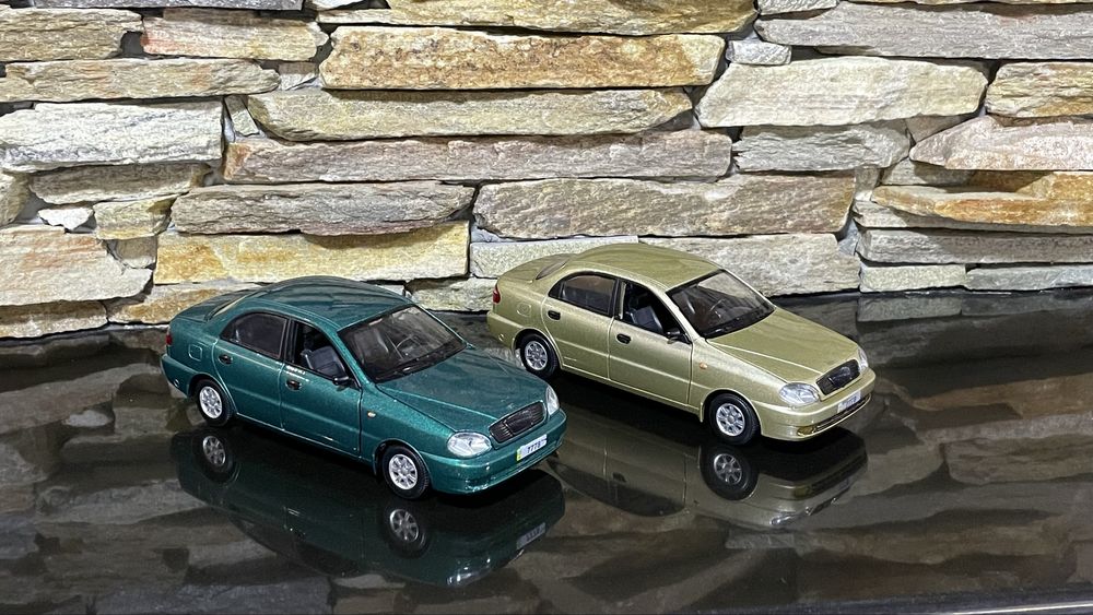 Машинка Lanos колекційна модель авто 1:22 1:24