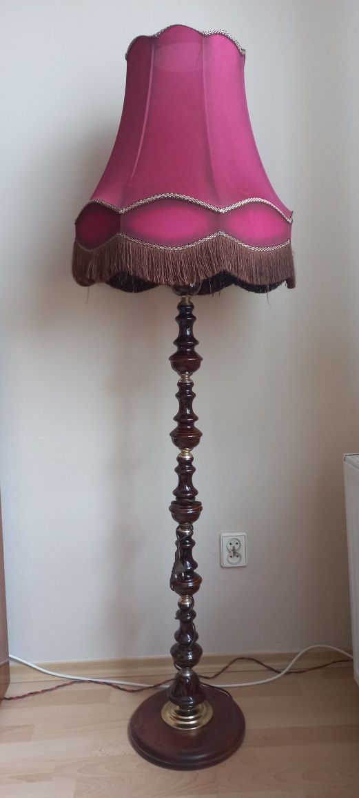 Sprzedam lampe stojącą