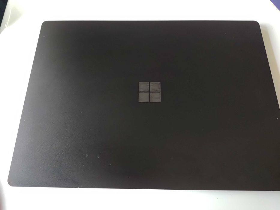 Laptop Microsoft Surface 3 dotykowy