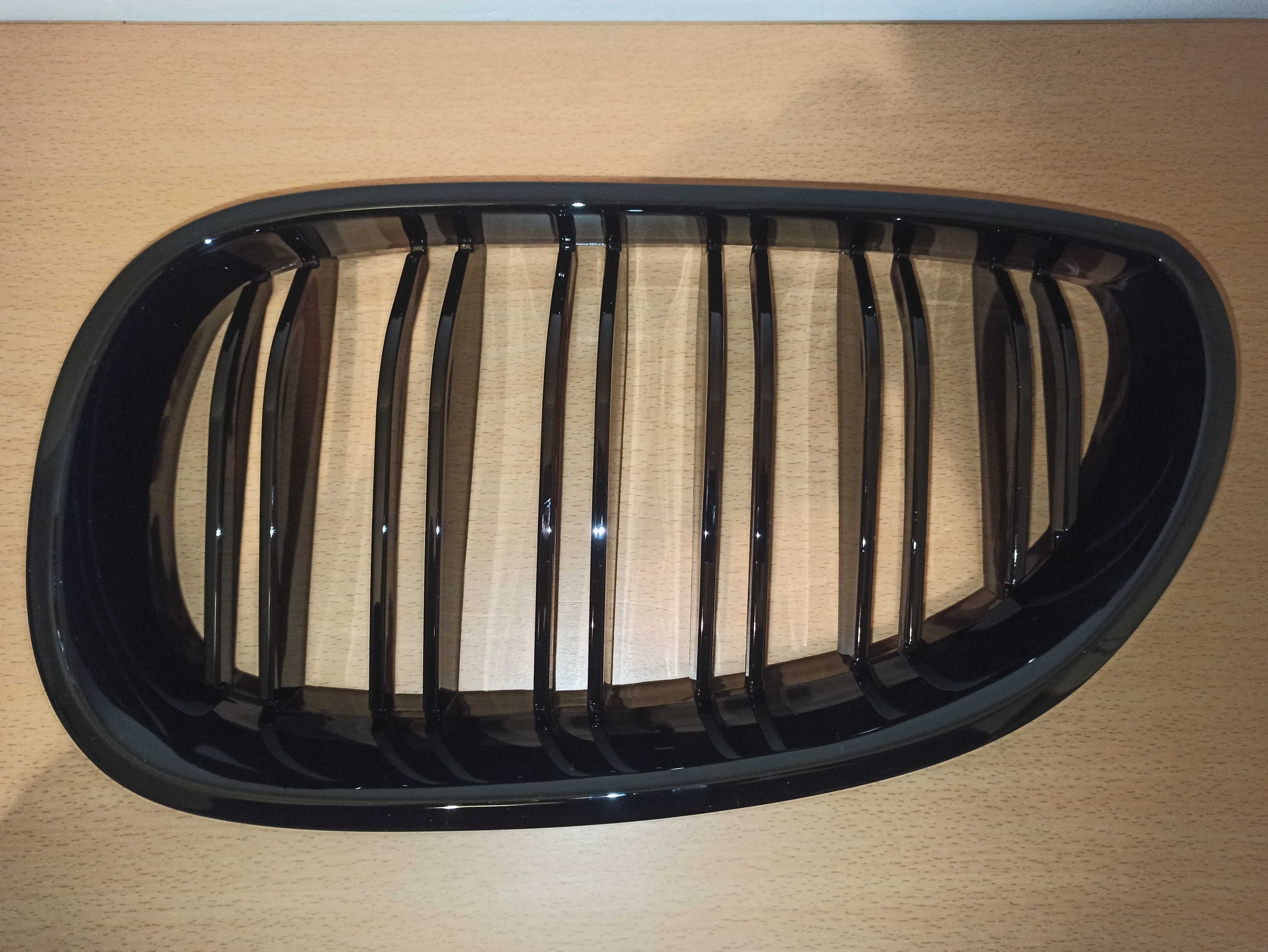 Nowe nerki BMW 5 E60 E61 czarny połysk grill atrapa