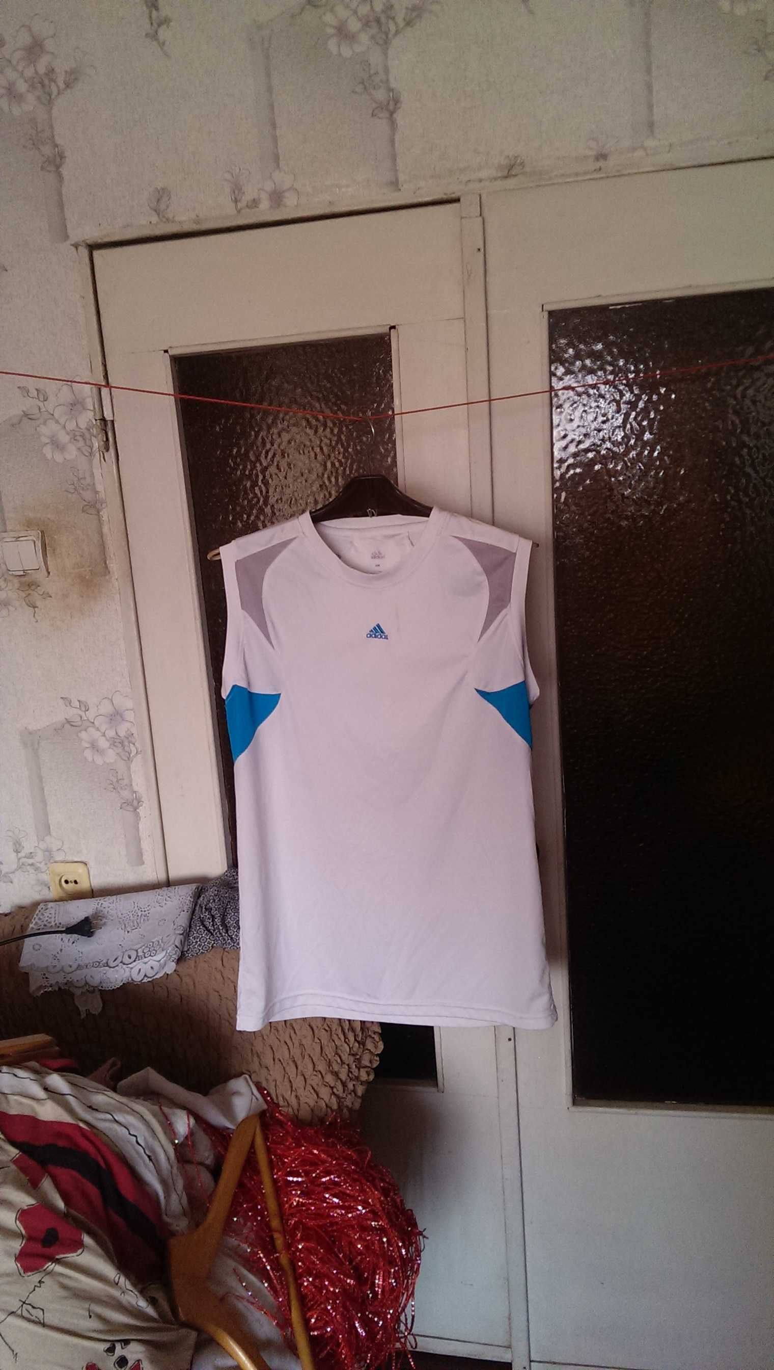 Футболки - 5 шт. размер XL- L за все 199гр- Adidas,Levis, Nike,DRI-FIT
