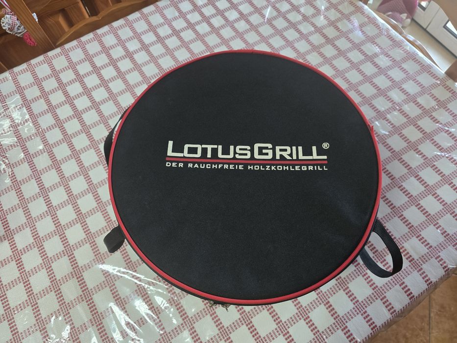 Vendo LOTUS GRILL como novo.