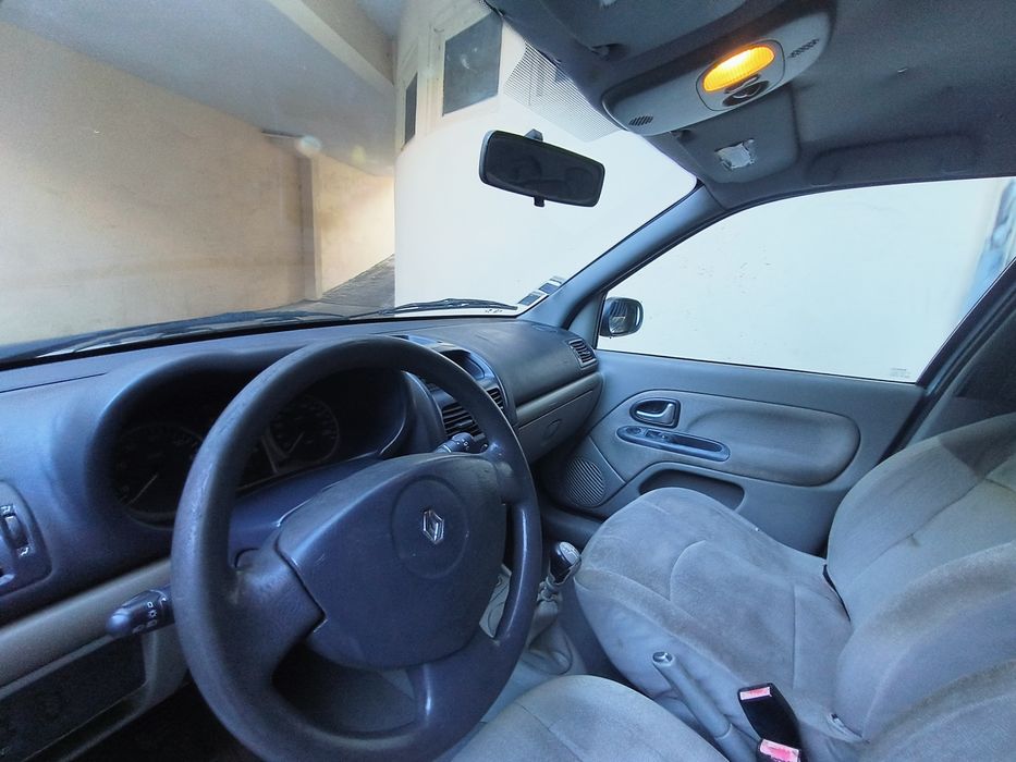 Renault Clio 1.2 RXE apenas 120 mil kms