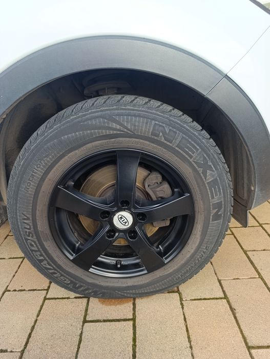 Felg kia i 16" 5x114,3 z oponami zimowymi 215/70 R16 –