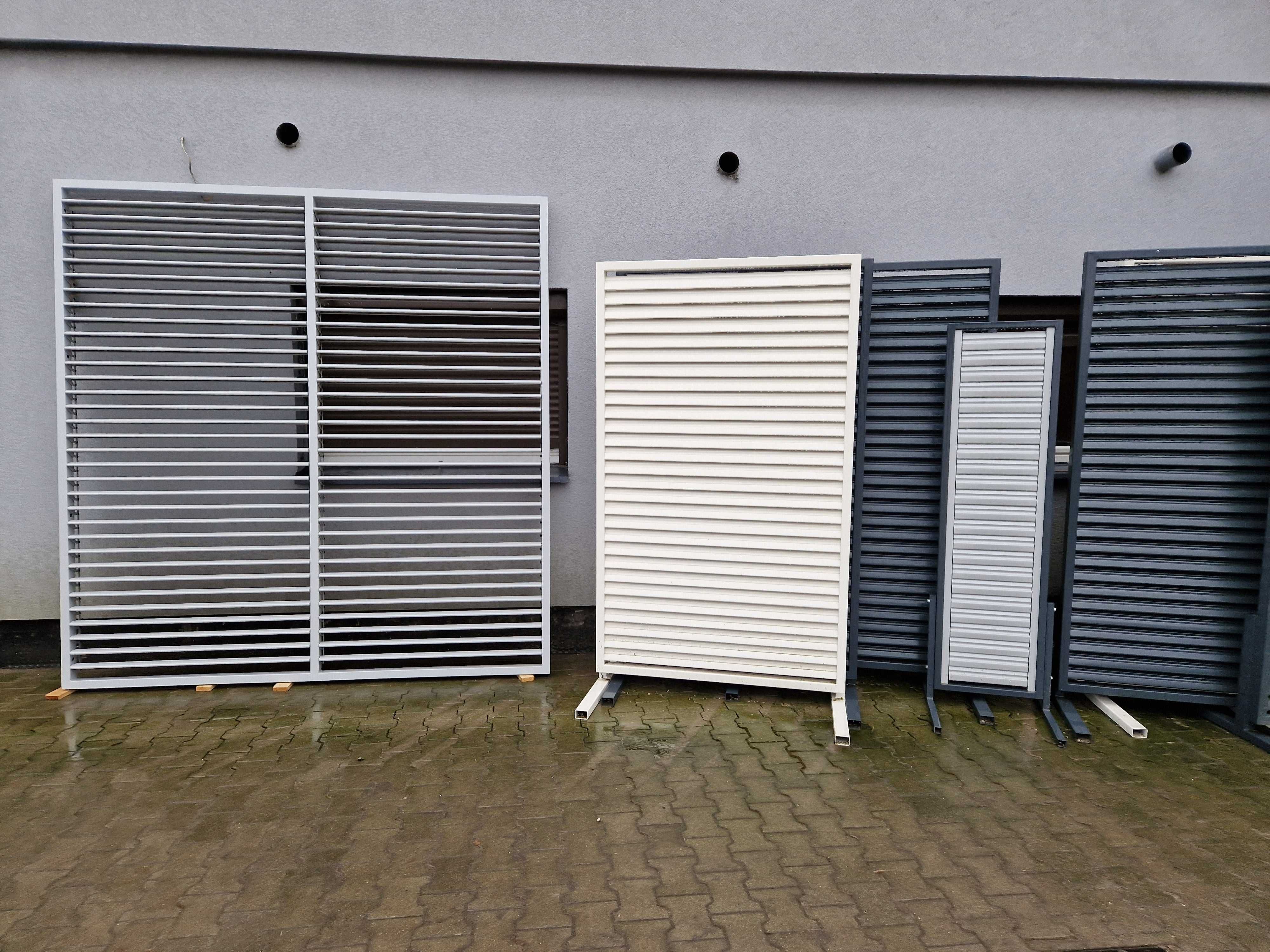 Panel żaluzjowy, żaluzja  metalowa, taras, ruchome deseczki  pergola