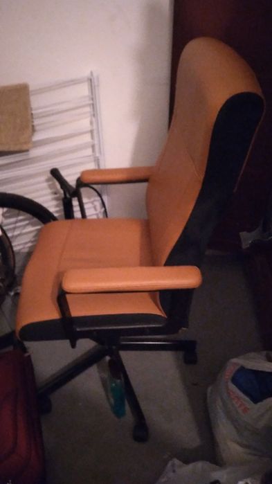 Cadeira escritório (produto ikea)