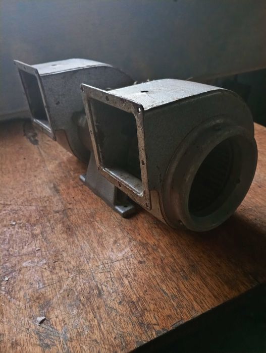 Продам відцентровий вентилятор