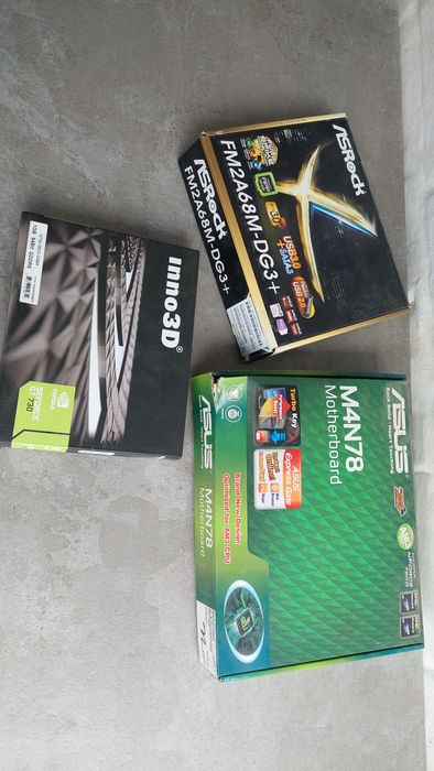 Плати компьютерні Asus