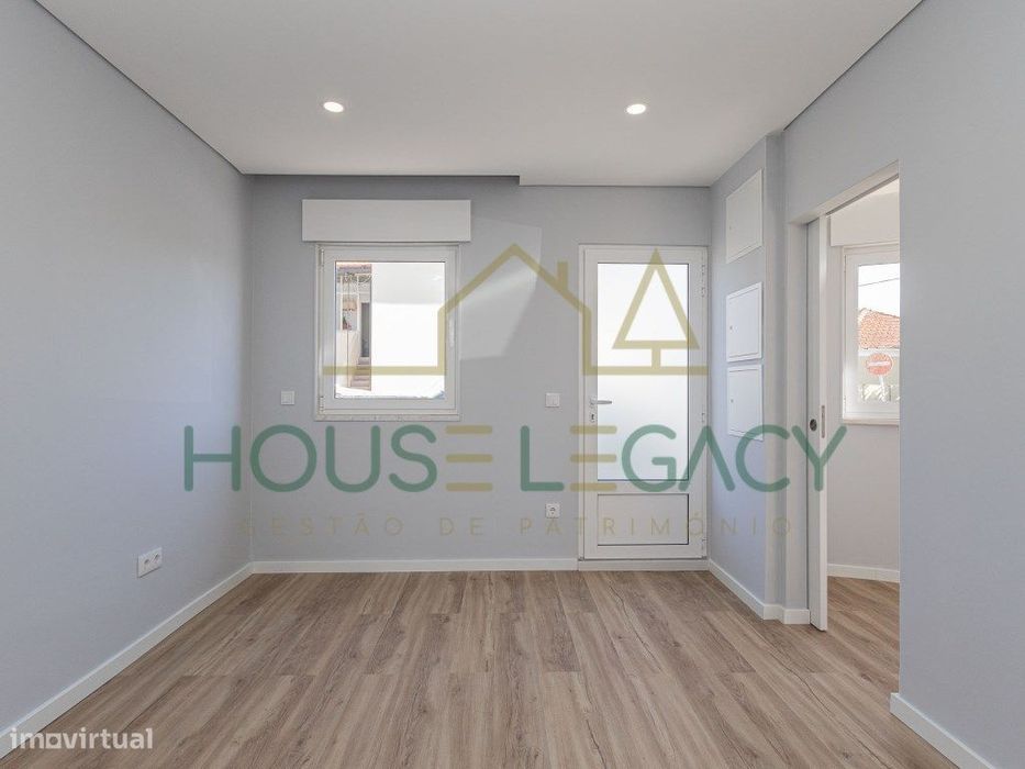 Apartamento T2 - Custóias