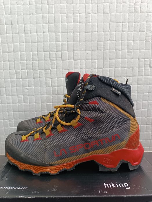 Botas de Montanha La Sportiva