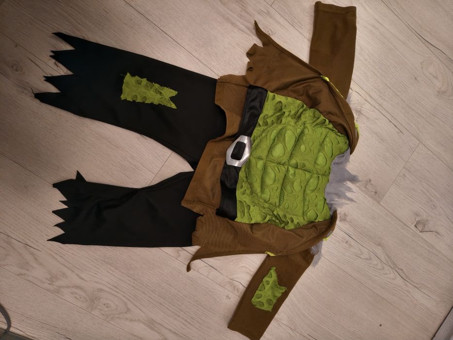 Strój Halloween Halk 104
