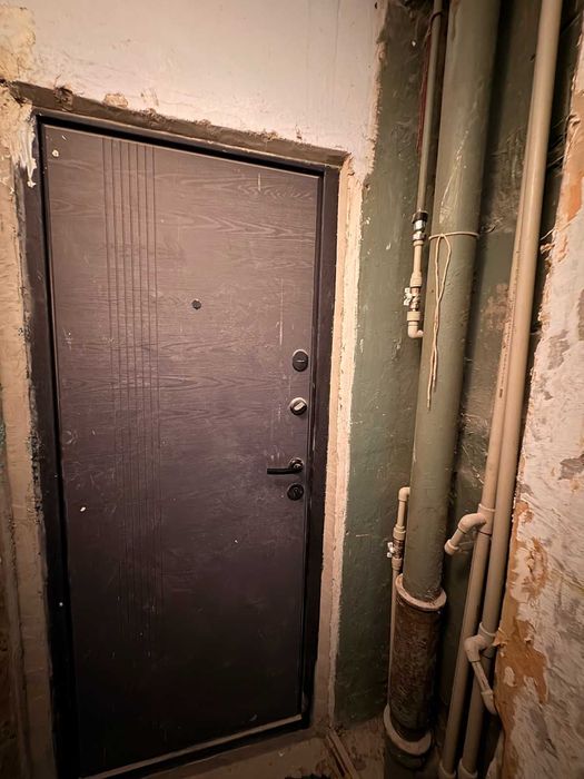 Продаж 2х кімн квартири з роздільними кімнатами .