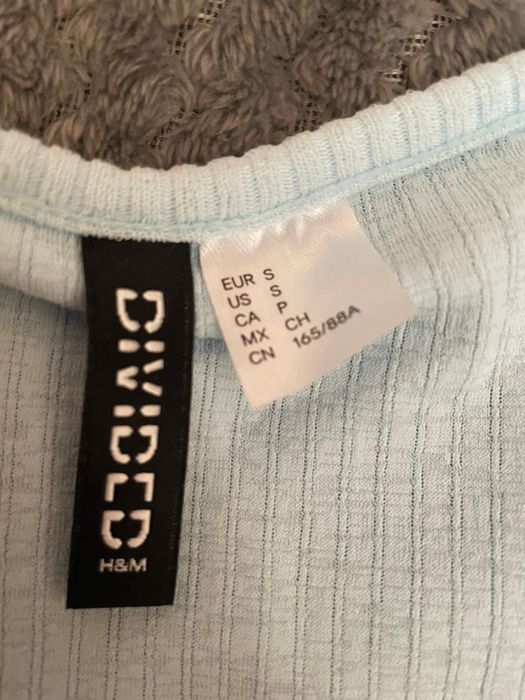 Miętowy sweterek H&M