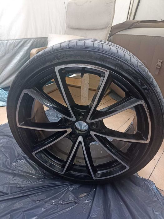 4 Jantes Mercedes R19 com 4 Pneus 225/35/R19 de baixo perfil