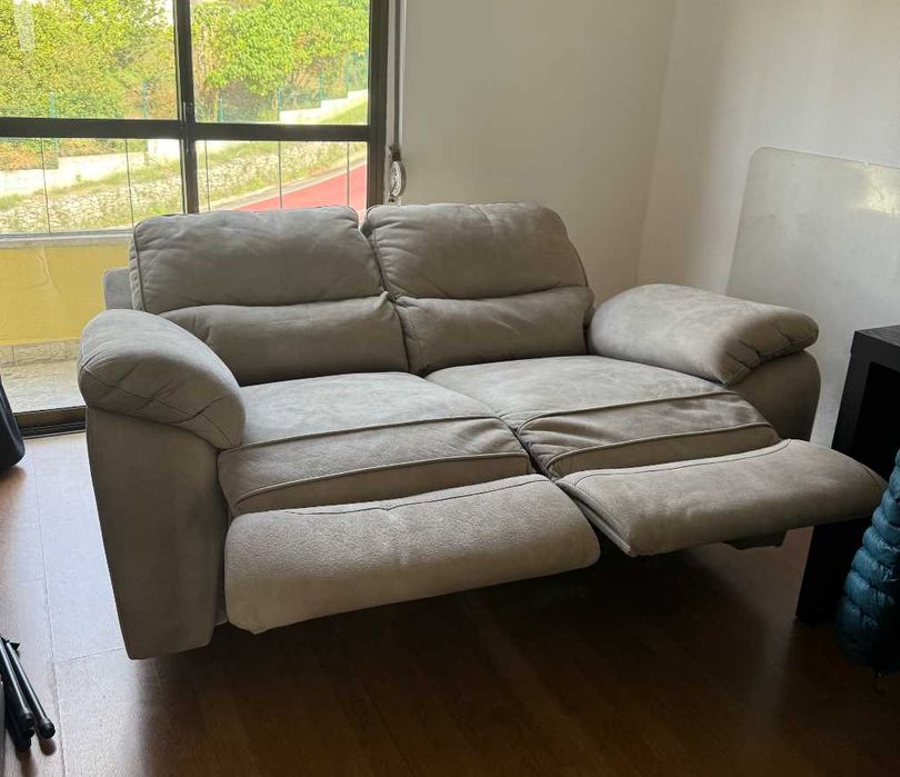 Sofá chaise longue bege