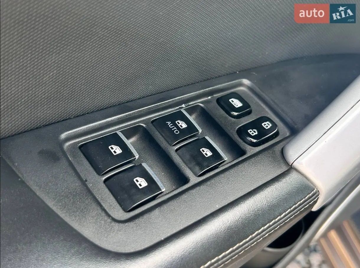 Кроссовер JAC S2 автомобиль 2017г. 1.5л мотор Mitsubishi Газ/Бензин