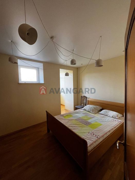 Продам 3 кімнатну кв. в новобудові, автономним опаленням.