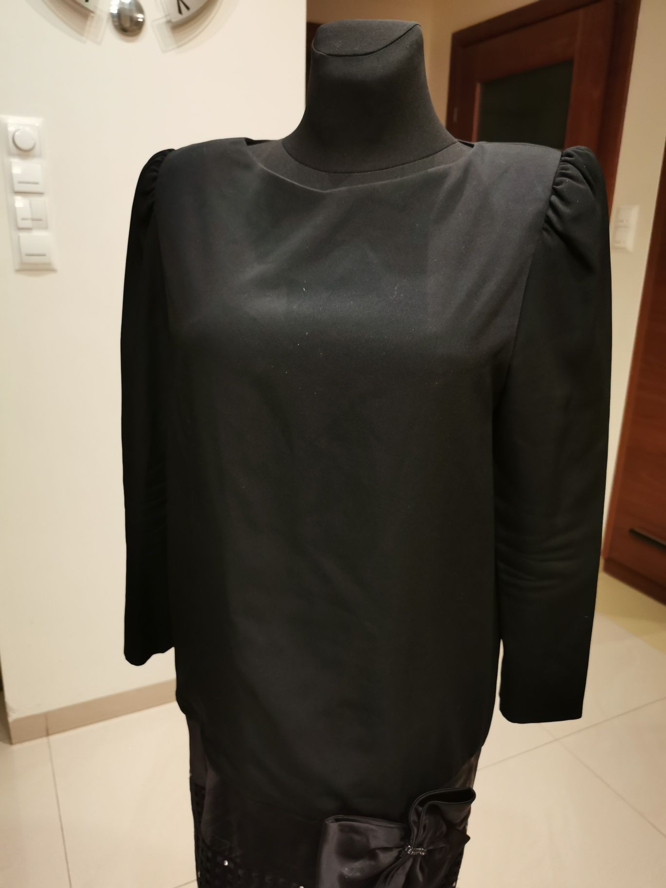 Sukienka czarna L elegancka 40 ozdobna kokarda 12 pogrzeb Karen Lavren