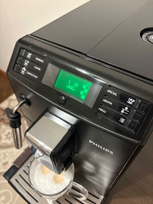 Кофеварка Saeco Minuto Cappuccino кавомашина кавоварка є відео