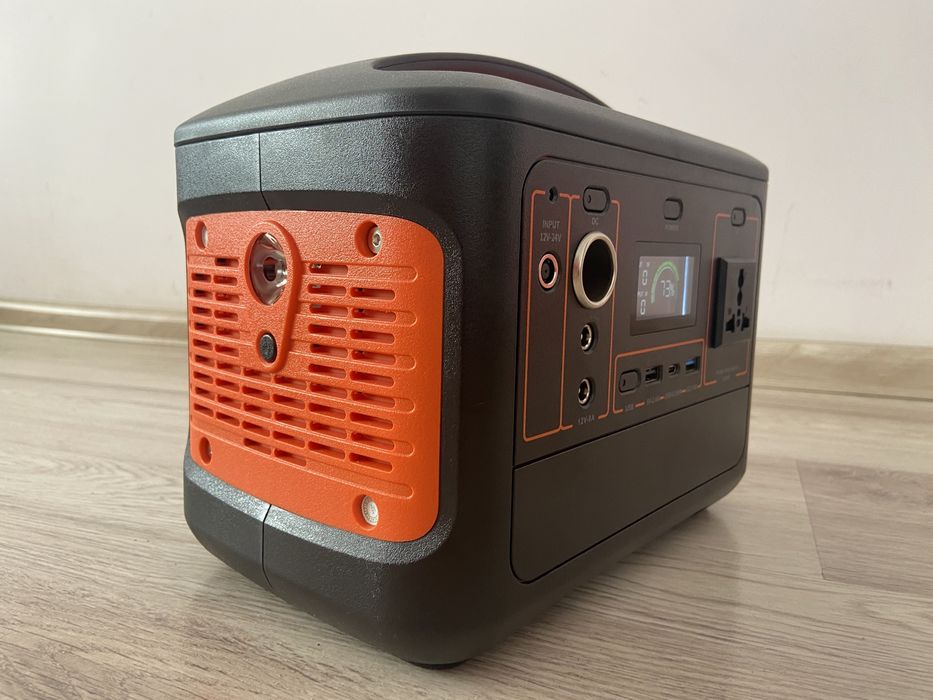 Зарядна станція 600W