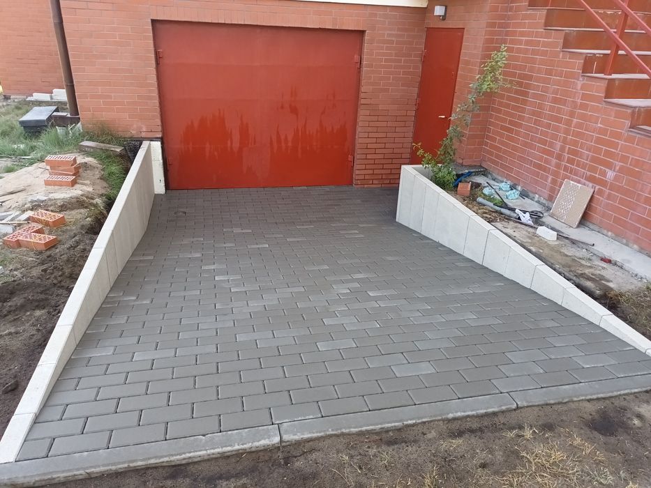 UKŁADANIE  KOSTKI BRUKOWEJ, Brukarstwo, Kostka, Warszawa