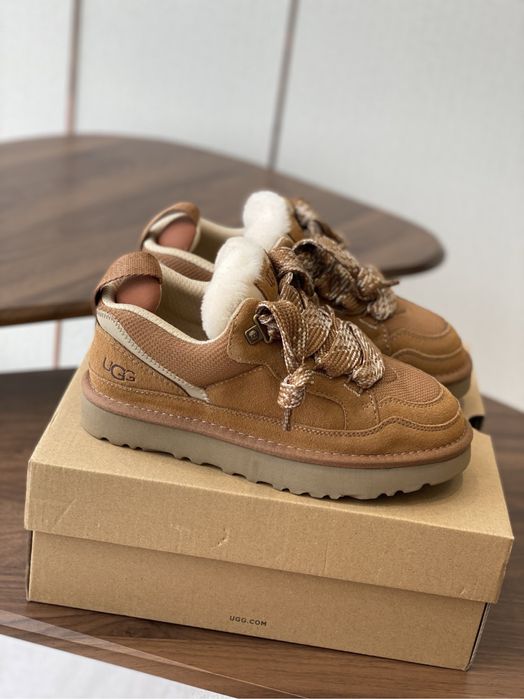 Кросівки з хутром Ugg Lowmell