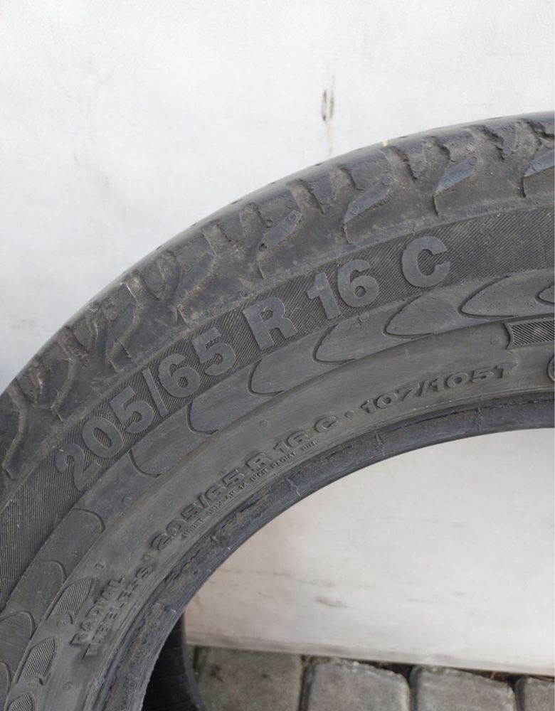 Шини 205/65 R16C пара літо Continental 6мм