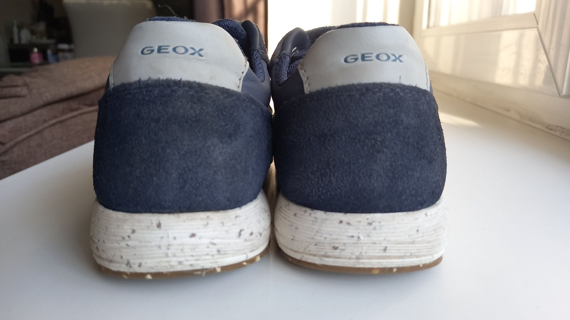 Натуральні кросівки на хлопчика Geox  розмір 34