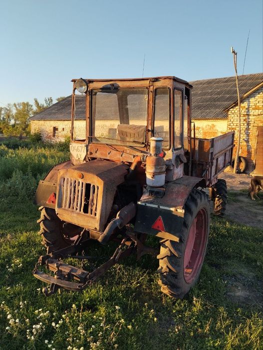Продам трактор Т-16