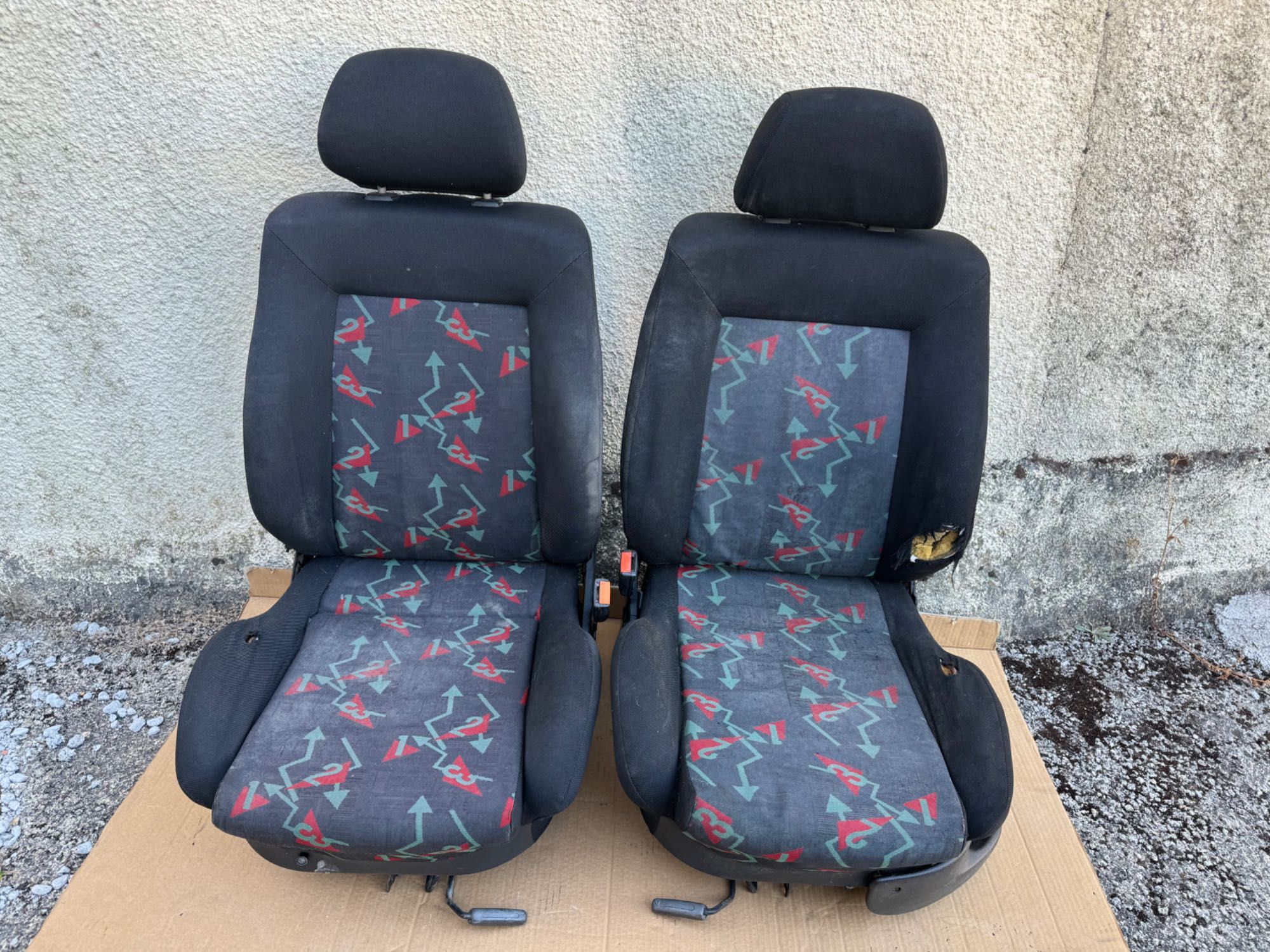 Peças Golf 3 interior (Bancos, volante, cintos, palas sol, tablier …)
