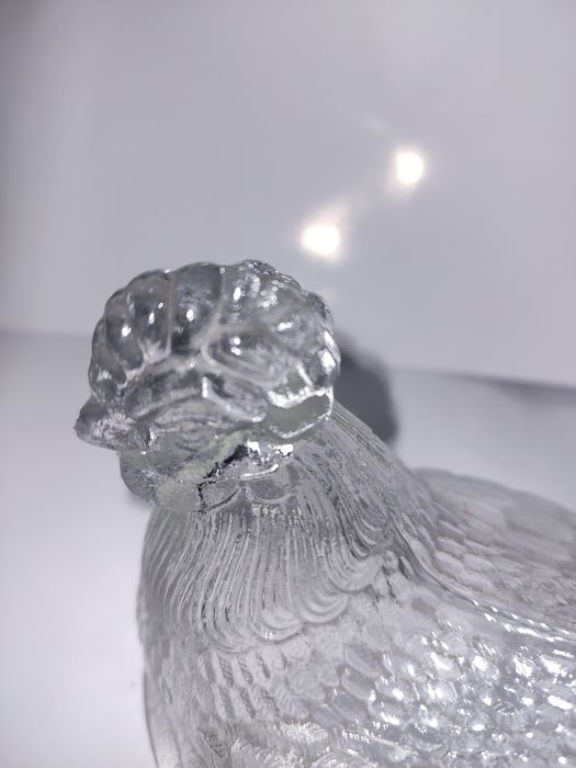 Szklana kura PRL bombonierka