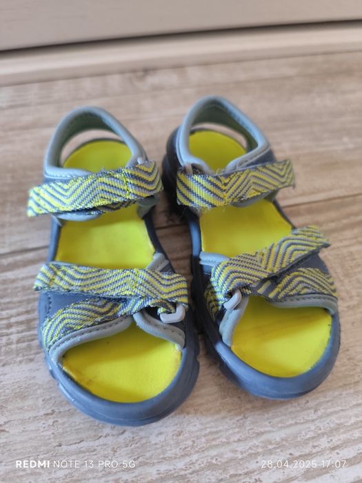 Sandały Quechua rozm. 26/27