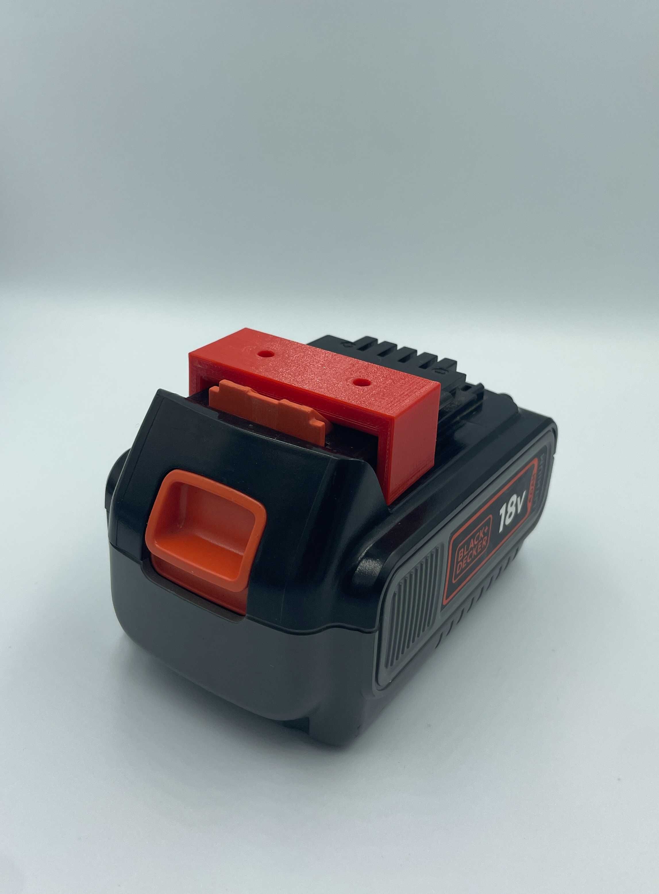 Uchwyt na baterię Milwaukee, Hilti, Hikoki, DeWalt, Makita BEZ BLOKADY