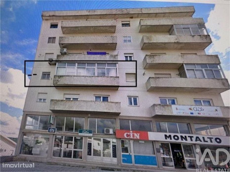 Apartamento T2 em Mogadouro, Valverde, Vale de Porco e Vilar de Rei de