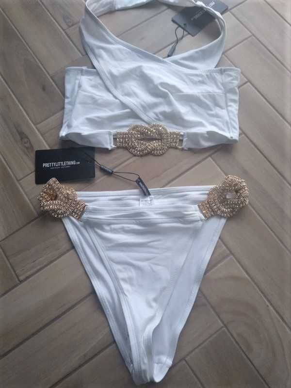 Piękne bikini  PrettyLittleThing złote zdobienia  cyrkonie roz. M-L