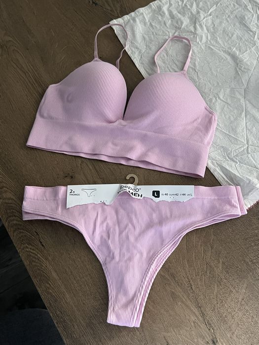 Набір топ і трусики, набір у спортивному стилі, топ і трусики