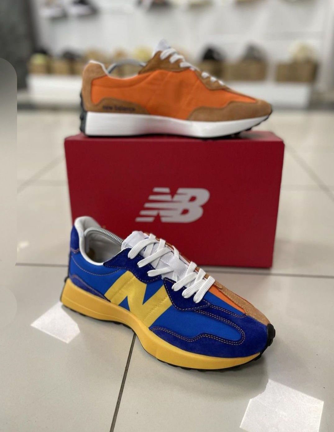 Повний розпродаж кросівок New Balance