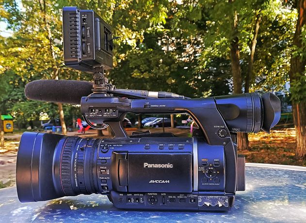 Відеокамера репортажна Panasonic AG-AC130EN