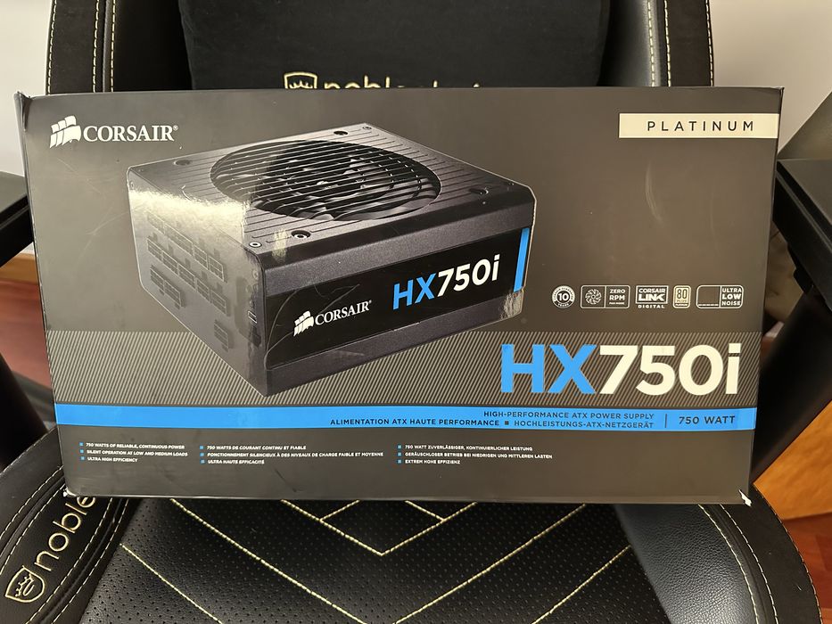 Fonte de alimentação ATX HX750i 80 PLUS® Platinum