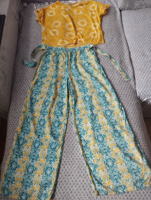 Костюм для дівчинки