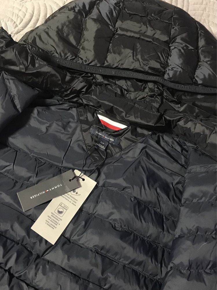 Продам жіноче пальто Tommy Hilfiger