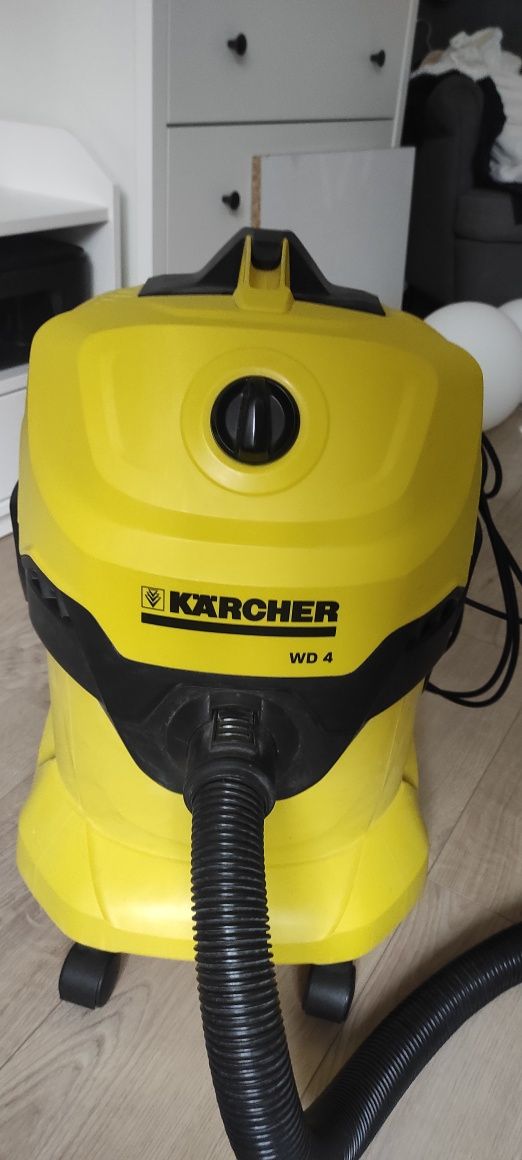 Odkurzacz przemysłowy Karcher WD4