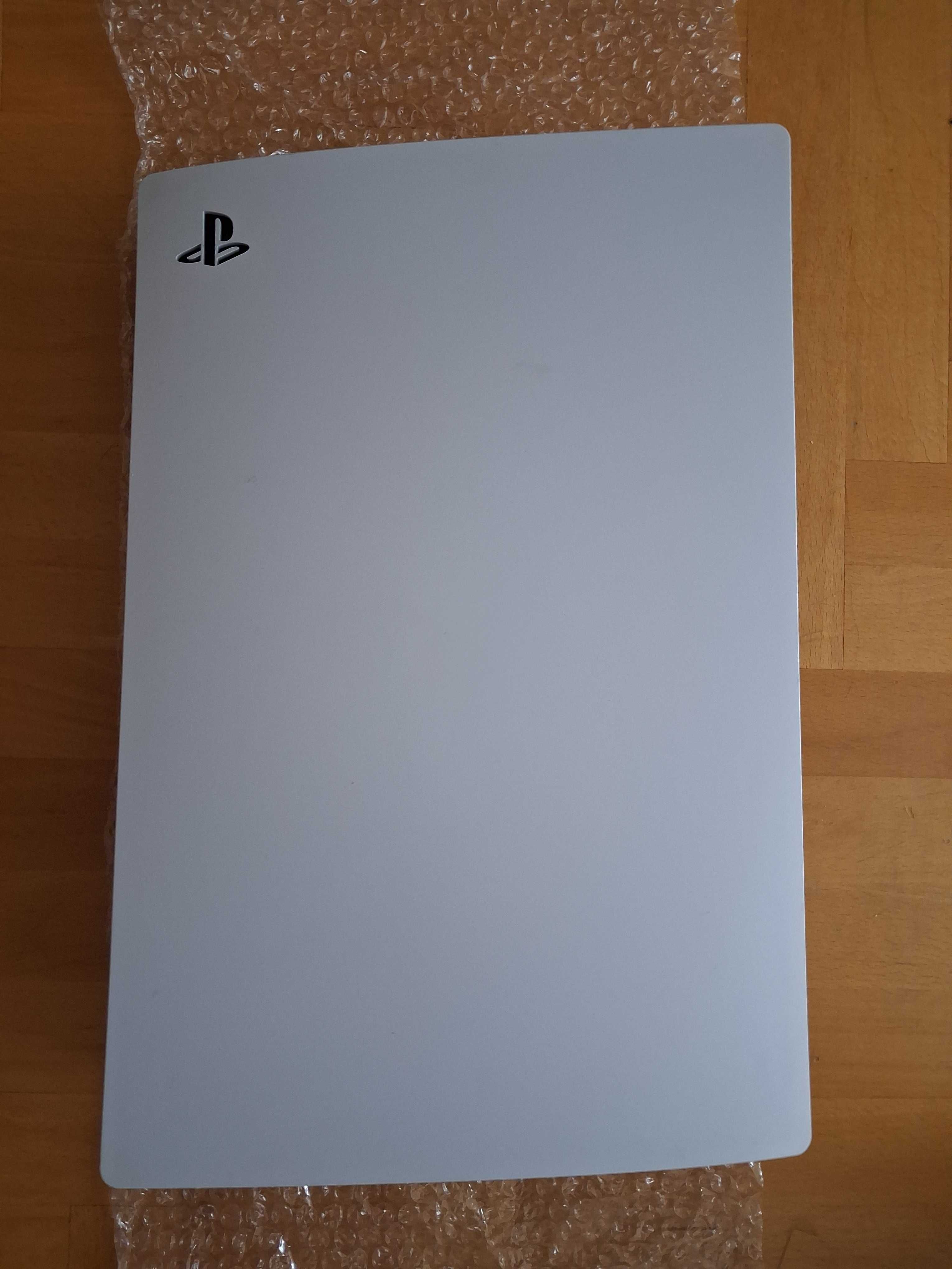 PS5 z padem + 10 gier + pilot do multimediów