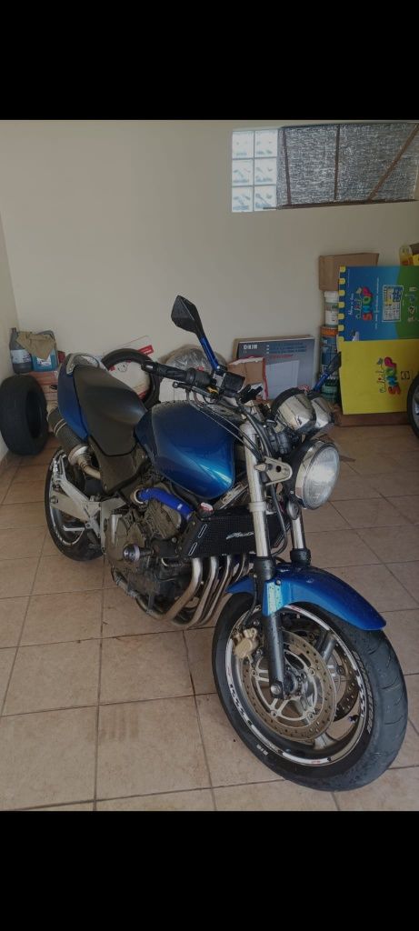Hornet 600 25kw de livrete