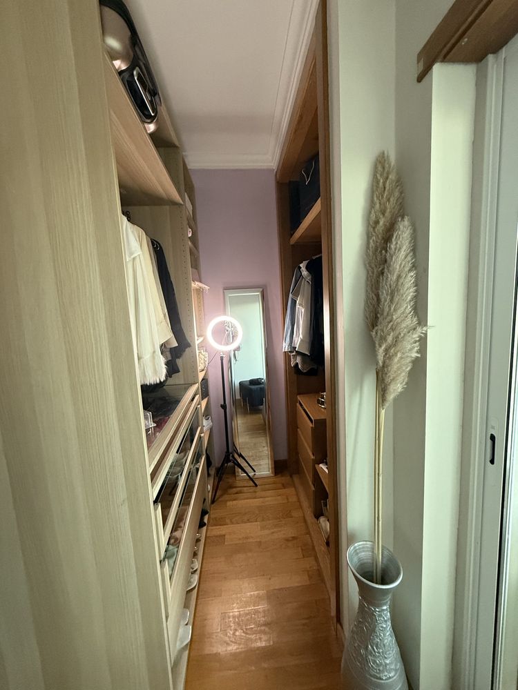 Arrenda-se quarto com despesas incluídas