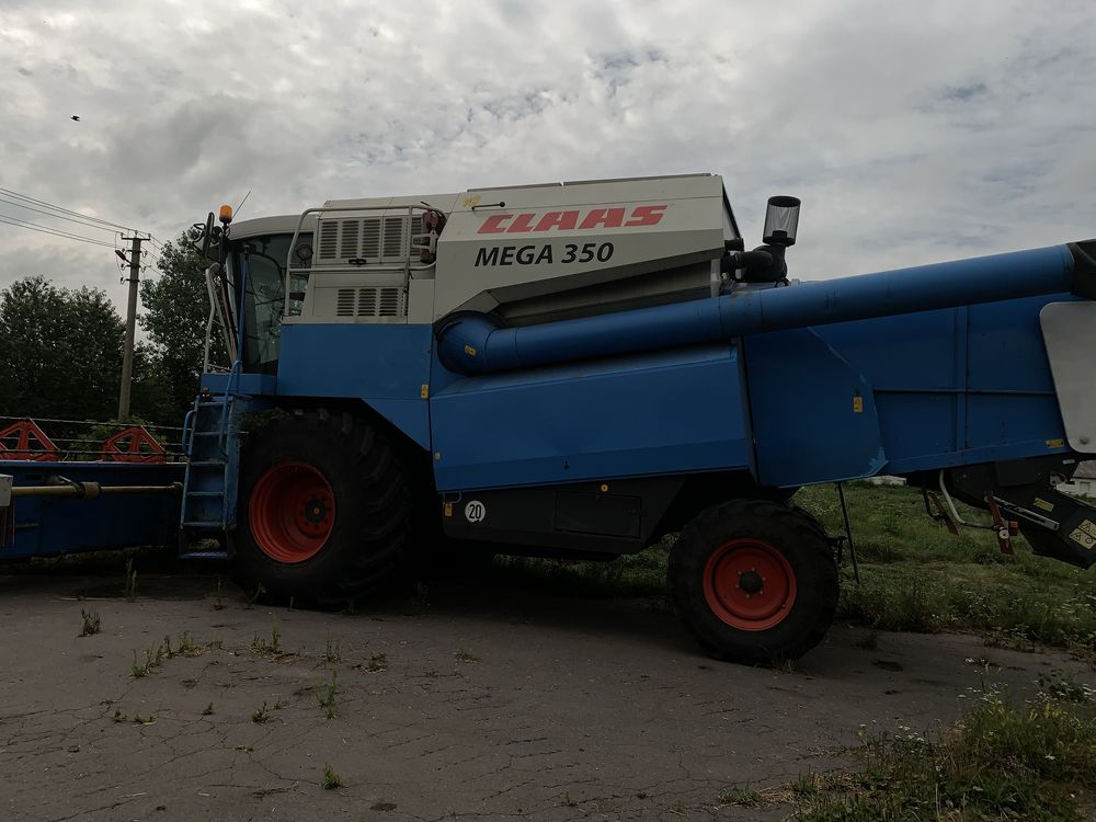 Комбаїн Claas Mega 350