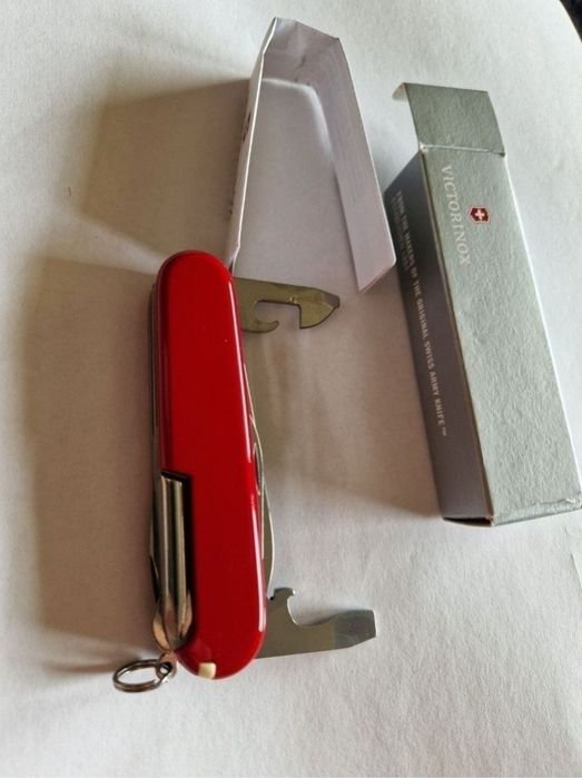 Victorinox fieldmaster red 1.4713