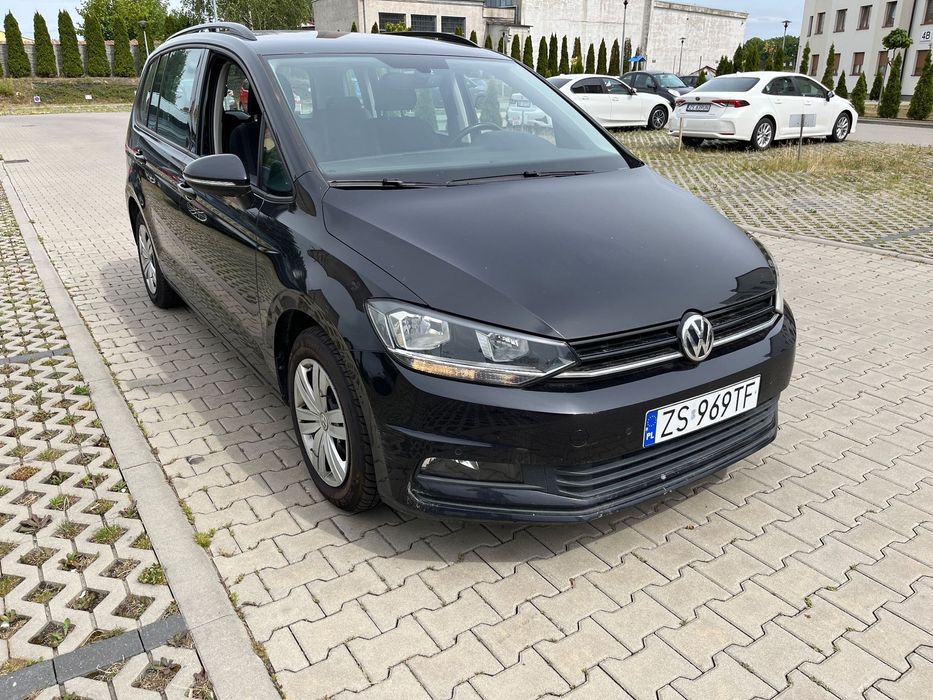 Volkswagen Touran bezwypadkowy , nawigacja ,stan bdb, f.vat