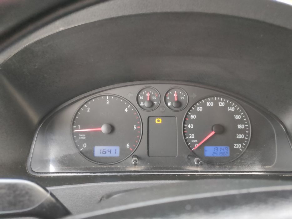 Volkswagen Transporter Club пассажир 8 мест 1,9 без турбины ! Перегон