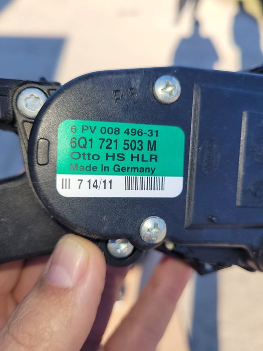 6Q0721503M . Педаль газа VW .